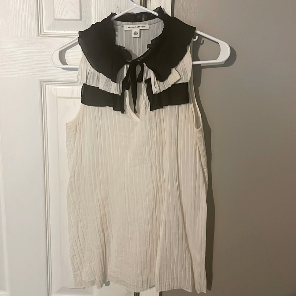 Banana Republic Shell Top